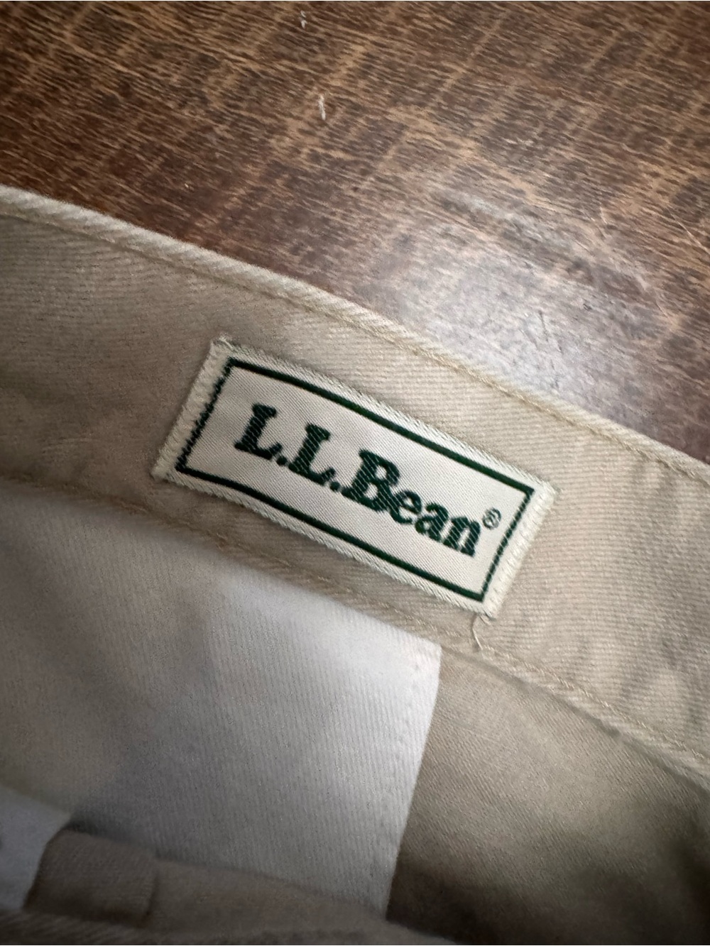 Vintage L.L. Bean Khaki Pleated Shorts Womens Size 12 Classic 80’s and 90’s Prep - Picture 4 of 7